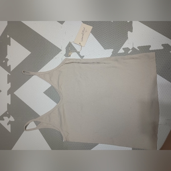 Universal Thread Tops - Tan tank top size medium universal thread